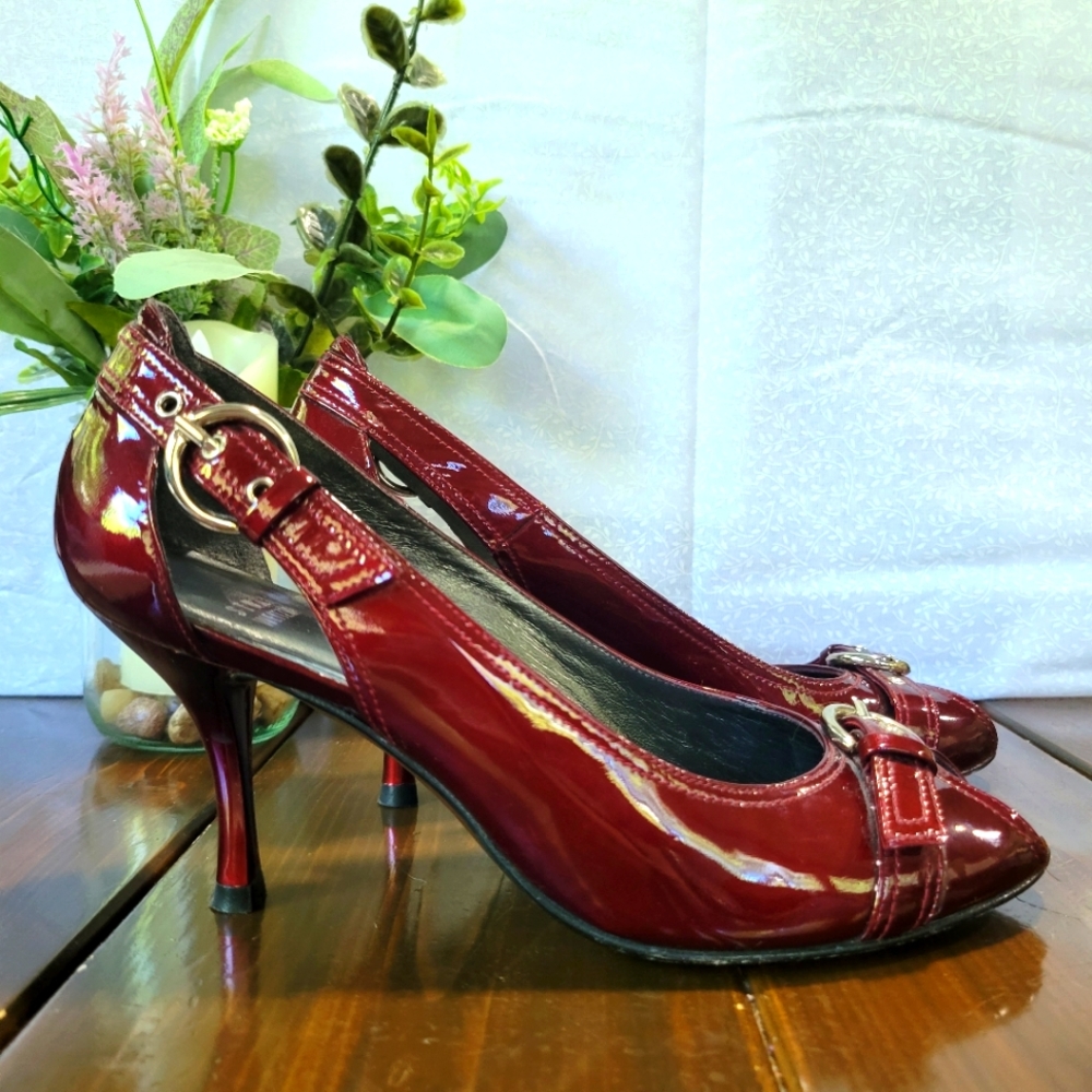 Stuart Weitzman 7.5 Red leather heels